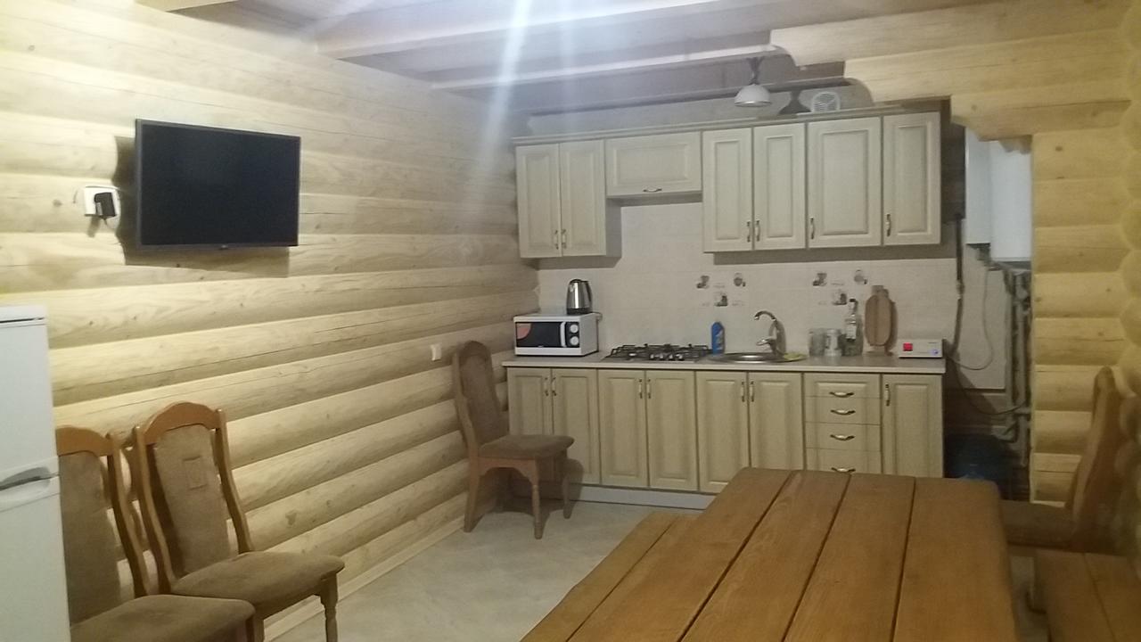 Nota Bene Mykulychyn Villa Buitenkant foto